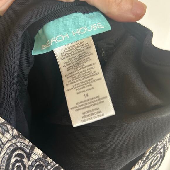 Beach House Swim Dress One Piece Racer Back Black And White Size 14 Beach - Picture 7 of 7